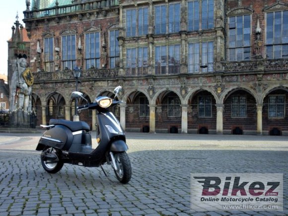 2012 E-Tropolis Bel Air photo